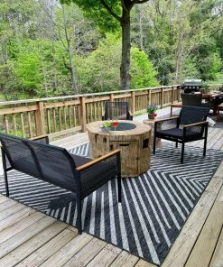 Well Woven Kesia Modern Striped Black Indoor/Outdoor Rug