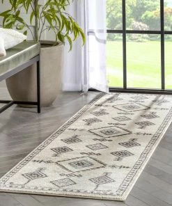 Well Woven Azra Tribal Medallion Ivory Rug