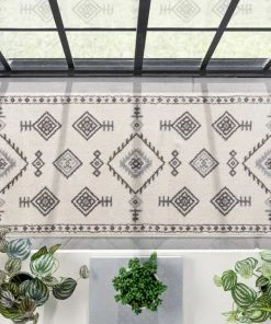 Well Woven Azra Tribal Medallion Ivory Rug