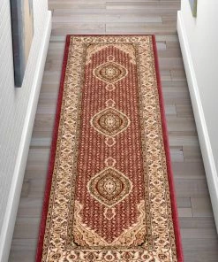 Well Woven Saffron Red Traditional Rug Oriental & Persian