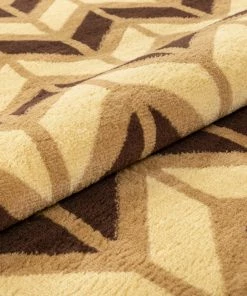 Well Woven 5'x7' Bourban Chevron Gold Modern Rug