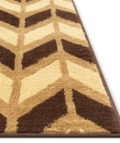 Well Woven 5'x7' Bourban Chevron Gold Modern Rug