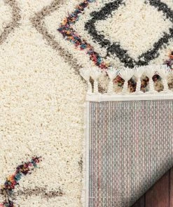 Well Woven Collette Ivory Tribal Nomadic Diamond Shag Rug By Chill Rugs 3'11