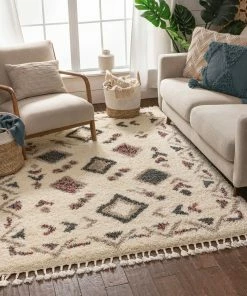 Well Woven Deja Ivory Tribal Nomadic Diamond Shag Rug 3'11" X 5'3"