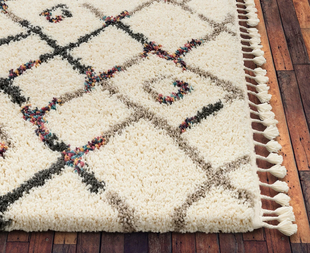 Well Woven Global Darcie Ivory Tribal Nomadic Trellis Shag Rug By Chill Rugs 3'11" X 5'3" 6 Well Woven Global Darcie Ivory Tribal Nomadic Trellis Shag Rug By Chill Rugs 3'11" X 5'3"