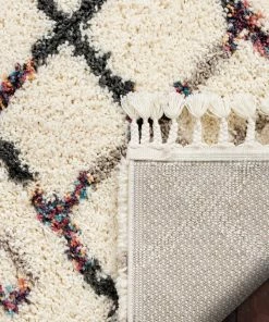 Well Woven Global Darcie Ivory Tribal Nomadic Trellis Shag Rug By Chill Rugs 3'11" X 5'3" 9 Well Woven Global Darcie Ivory Tribal Nomadic Trellis Shag Rug By Chill Rugs 3'11