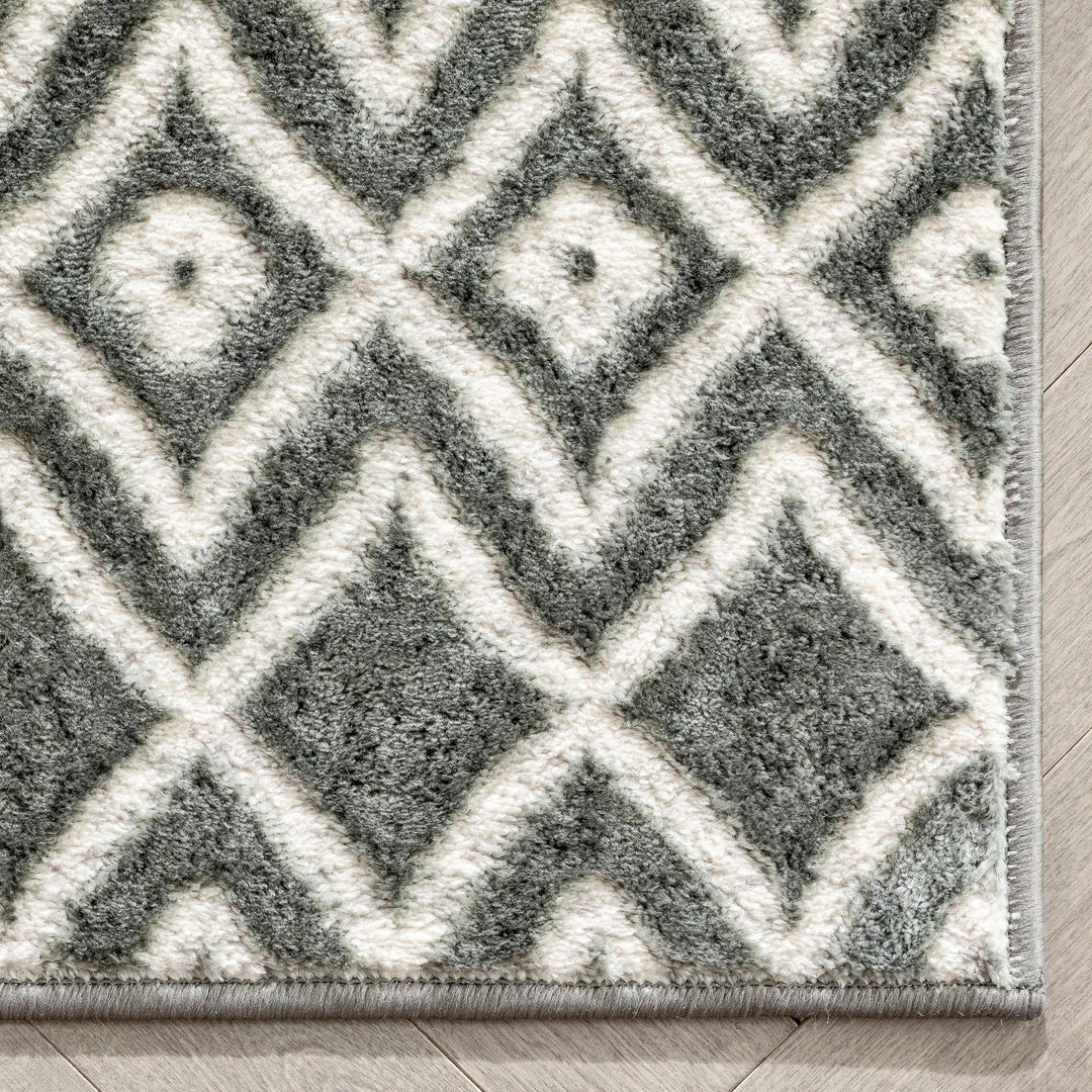 Well Woven Hira Moroccan Trellis Geometric Grey High-Low Rug Global 3 Well Woven Hira Moroccan Trellis Geometric Grey High-Low Rug Global