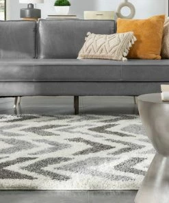 Well Woven Kylar Nordic Chevron Pattern Black Shag Rug Geometric