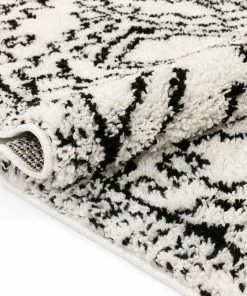 Well Woven Mirela Moroccan Diamond Shag White Rug Global