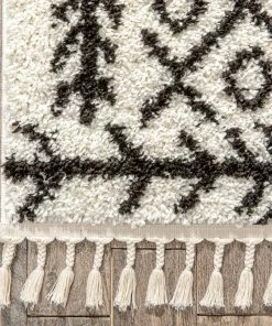 Well Woven Global Agata Moroccan Geometric Shag Black Rug