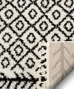 Well Woven Global Agata Moroccan Geometric Shag Black Rug