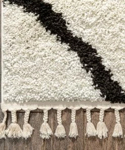 Well Woven Global Celosia Moroccan Trellis Shag Black Rug