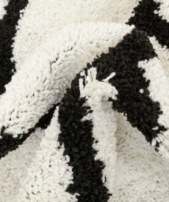 Well Woven Global Celosia Moroccan Trellis Shag Black Rug