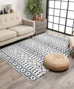 Well Woven Oliver Contemporary Tribal Ivory Rug 5'3