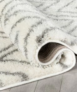 Well Woven Global Lagos Tribal Diamond Pattern Ivory Thick & Soft Shag Rug