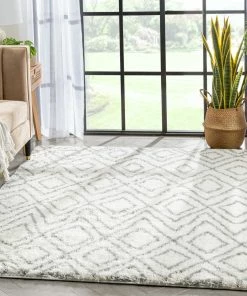 Well Woven Global Lagos Tribal Diamond Pattern Ivory Thick & Soft Shag Rug
