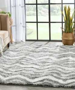 Well Woven Tomar Modern Chevron Pattern Grey Thick & Soft Shag Rug