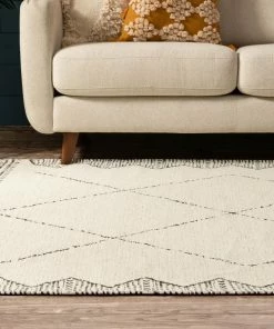 Well Woven Global Kippa Moroccan Diamond Pattern Beige Kilim-Style 5'3