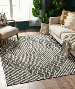 Well Woven Kapa Contemporary Geometric Chevron Stripes Grey Kilim-Style 5'3" X 7'3" Rug