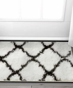 Well Woven Moroccan Humble White Modern Lattice Shag Rug