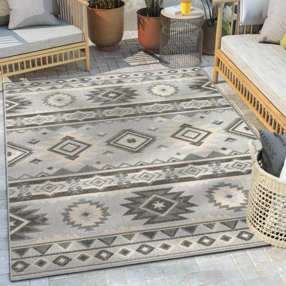 Well Woven Mamba Grey Modern Indoor Outdoor Rug 1 Well Woven Mamba Grey Modern Indoor Outdoor Rug