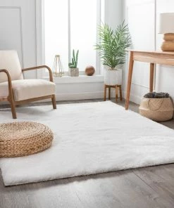 Well Woven Liza White Plush Shag Rug
