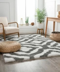 Well Woven Jesse Trellis White Plush Shag Rug