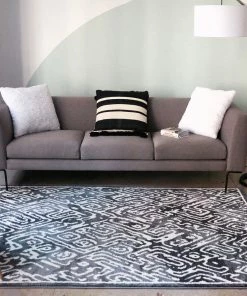 Well Woven Classic Grey Modern Microfiber 7'10