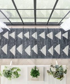 Well Woven Triangles Modern Geometric Pattern Grey Kids Rug Vintage