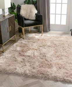 Well Woven Chie Glam Solid Ultra-Soft Beige Shag Rug
