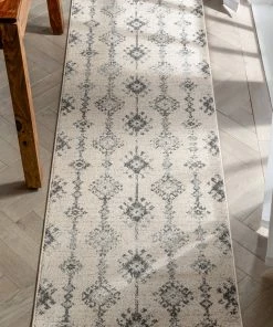 Well Woven Concetta Moroccan Trellis Grey Kilim-Style Rug Global