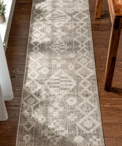 Well Woven Romeo Moroccan Tribal Diamond Pattern Beige Kilim-Style Rug Global