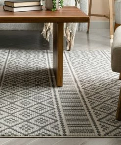 Well Woven Covina Tribal Geometric Diamond Grey Kilim-Style Rug Global