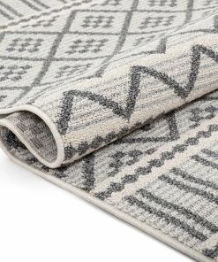 Well Woven Covina Tribal Geometric Diamond Grey Kilim-Style Rug Global