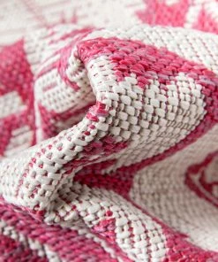 Well Woven Celesine Oriental Medallion Indoor/Outdoor Fuschia Flat-Weave Rug