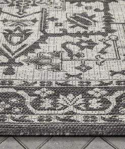 Well Woven Celesine Oriental Medallion Indoor/Outdoor Black Flat-Weave Rug