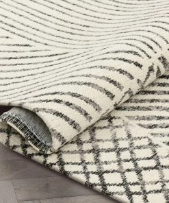 Well Woven Este Mid-Century Modern Geometric Distressed Grey Kilim-Style Rug Global