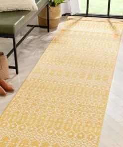 Well Woven Nord Moroccan Tribal Indoor Outdoor Yellow Flatweave Rug