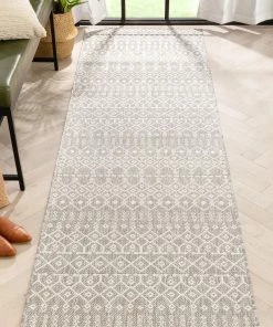 Well Woven Global Nord Moroccan Tribal Indoor Outdoor Light Grey Flatweave Rug