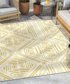 Well Woven Linden Modern Stripes Indoor/Outdoor Yellow Flat-Weave Rug