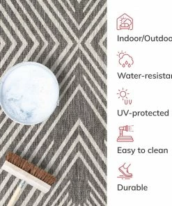 Well Woven Kesia Modern Striped Black Indoor/Outdoor Rug