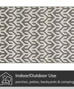 Well Woven Atlantis Modern Geometric Black Indoor/Outdoor Rug
