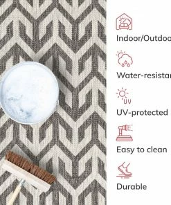 Well Woven Atlantis Modern Geometric Black Indoor/Outdoor Rug