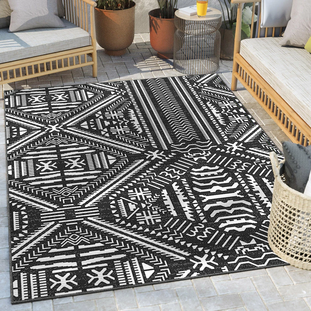 Well Woven Khalo Tribal Indoor/Outdoor Black Flat-Weave Rug 1 Well Woven Khalo Tribal Indoor/Outdoor Black Flat-Weave Rug