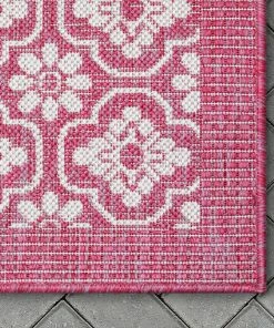 Well Woven Manola Tribal Indoor/Outdoor Fuschia Flat-Weave Rug