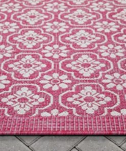 Well Woven Manola Tribal Indoor/Outdoor Fuschia Flat-Weave Rug