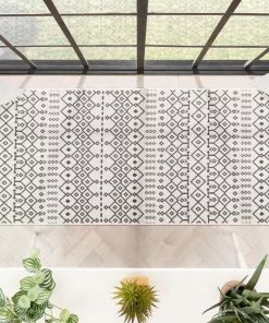 Well Woven Nord Moroccan Tribal Indoor Outdoor Ivory Flatweave Rug