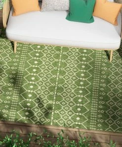 Well Woven Nord Moroccan Tribal Indoor Outdoor Green Flatweave Rug