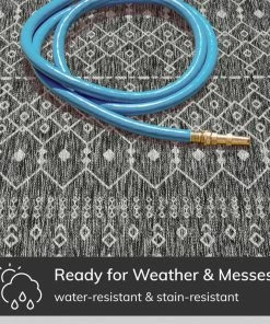 Well Woven Nord Moroccan Tribal Indoor Outdoor Grey Flatweave Rug