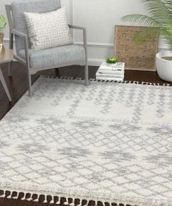 Well Woven Tozi Moroccan Tribal Beige Shag Rug